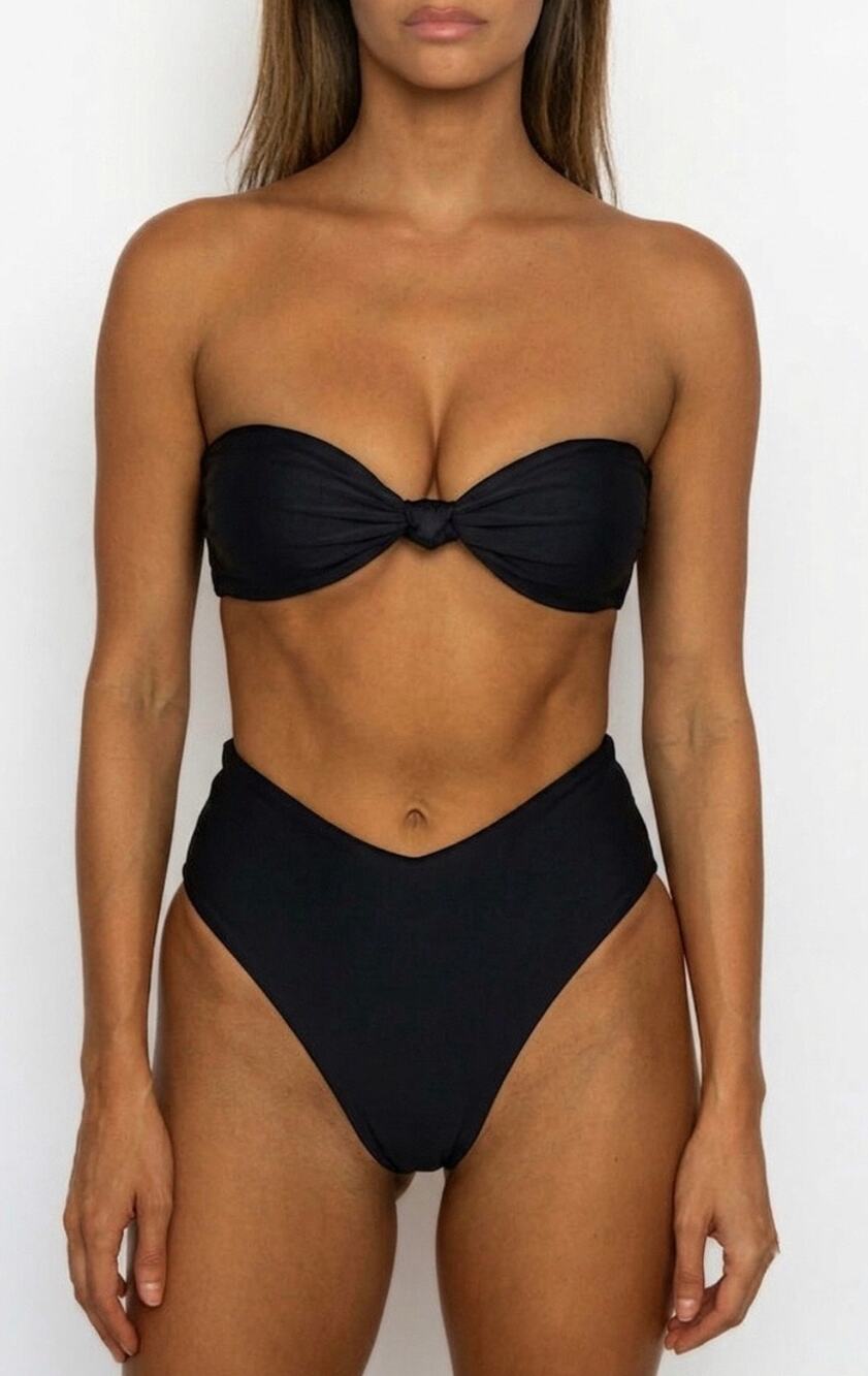 Skatie• ‘Melly’ Bikini Bottom in BLACK